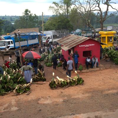 Uganda - Estrada próximo a Kampala