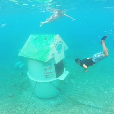 Vanuatu - Hideaway correio submarino